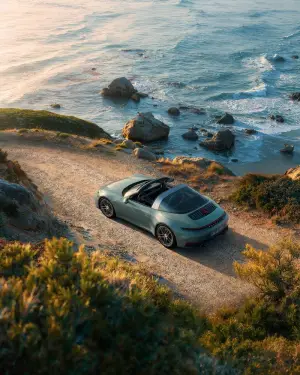 Porsche 911 Carrera 4S 2025 - 9