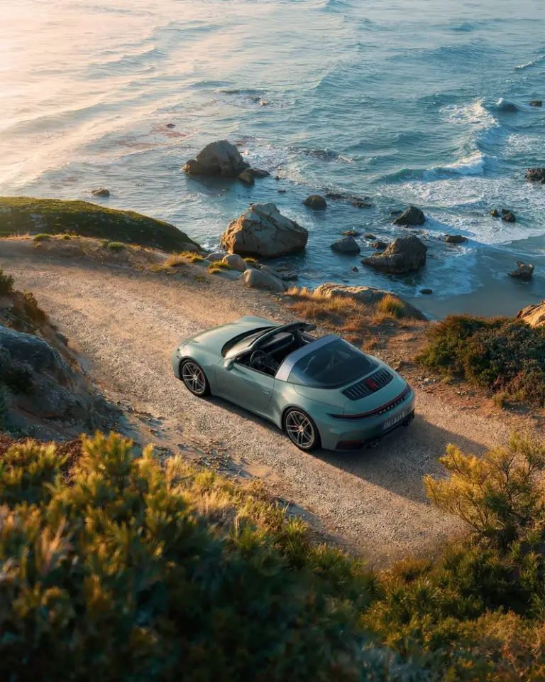 Porsche 911 Carrera 4S 2025 - 9
