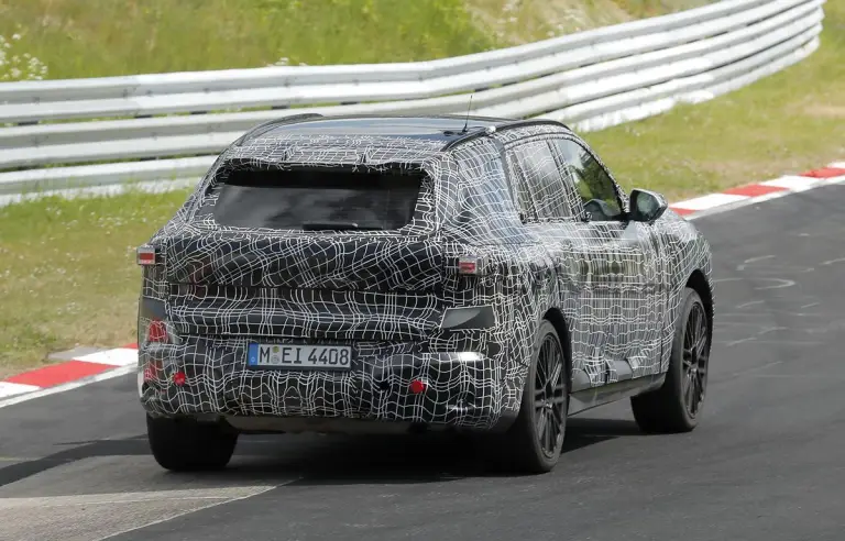 BMW X5 2027 - Foto spia 08-07-2025 - 8