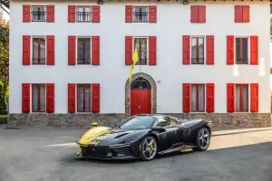 Ferrari Daytona SP3 Tailor Made - 10