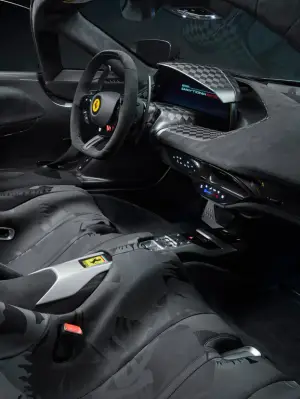 Ferrari Daytona SP3 Tailor Made - 2
