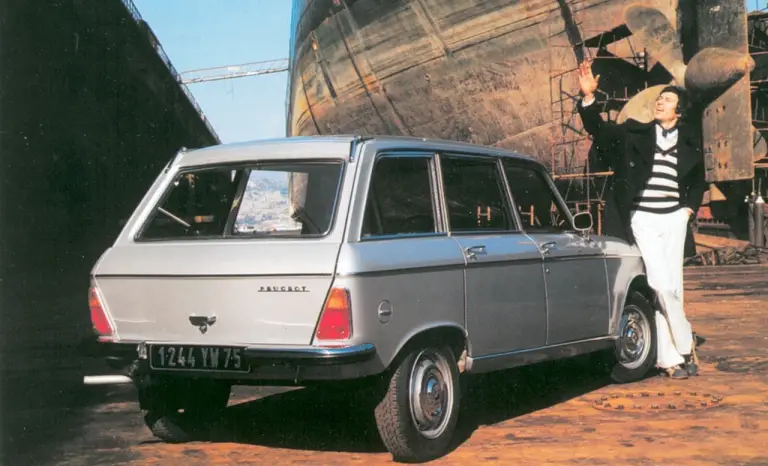 Peugeot 204 - 1