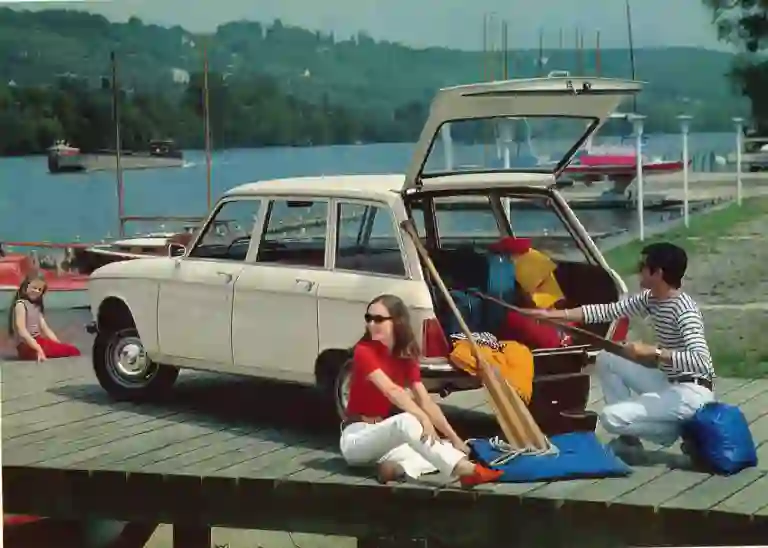Peugeot 204 - 4