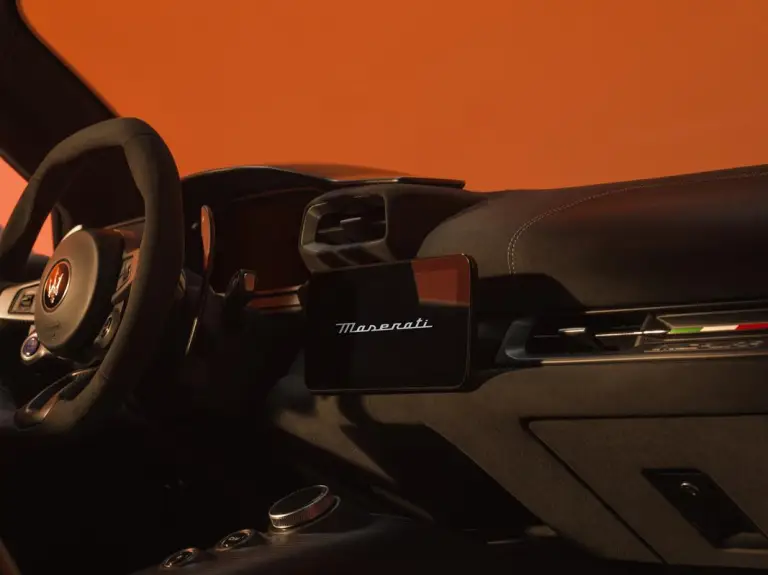 Maserati MCPURA - 11