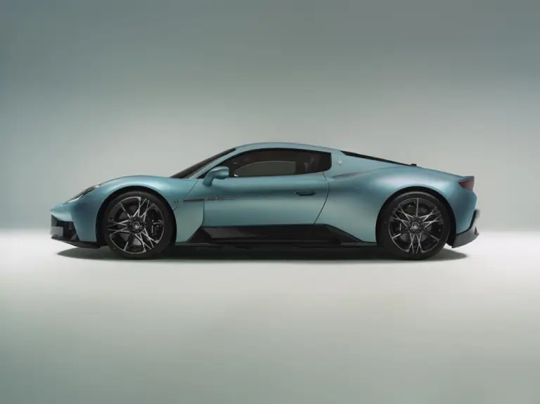 Maserati MCPURA - 16