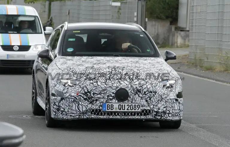 Mercedes-AMG CLA Shooting Brake - Foto spia 10-07-2025 - 1