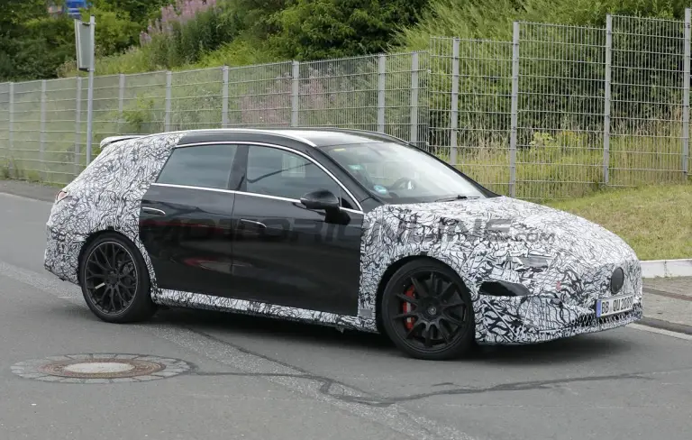 Mercedes-AMG CLA Shooting Brake - Foto spia 10-07-2025 - 4