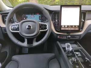 Volvo XC60 2025 - Prova Bologna - 8