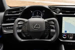 Lexus RZ 2025 - 4