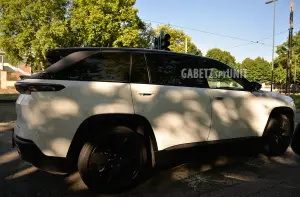 Jeep Wagoneer 2025 - Foto spia 14-07-2025 - 11