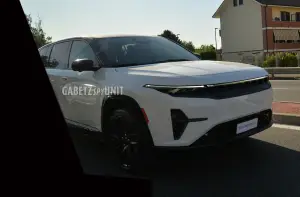 Jeep Wagoneer 2025 - Foto spia 14-07-2025 - 12