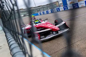 Formula E 2025 - Olivier Rowland campione