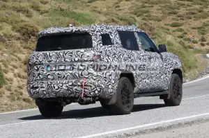 Mitsubishi Pajero 2027 - Foto spia 14-7-2025 - 7