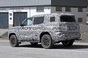 Mitsubishi Pajero 2027 - Foto spia 14-7-2025 - 20