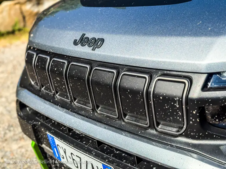 Jeep Avenger 4xe 2025 - Primo contatto - 10