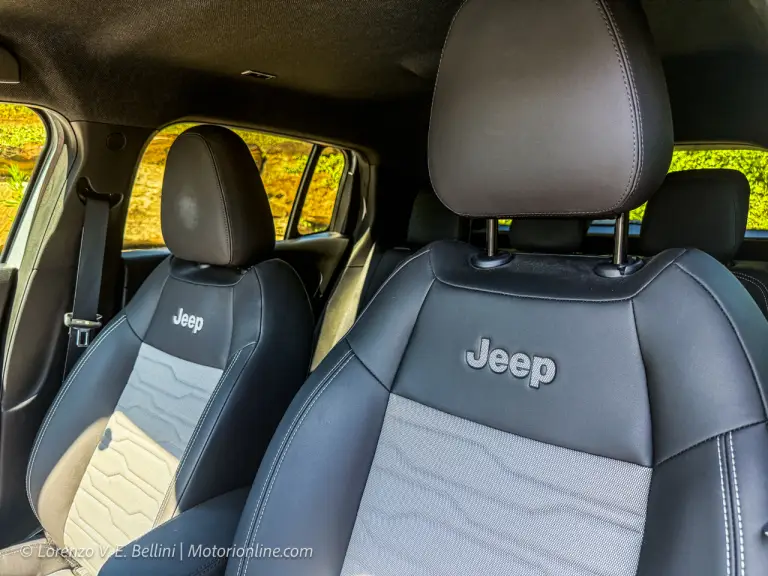 Jeep Avenger 4xe 2025 - Primo contatto - 15