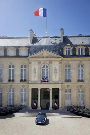 Renault Rafale Presidentiel