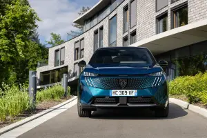 Peugeot E-3008 Dual Motor - 3