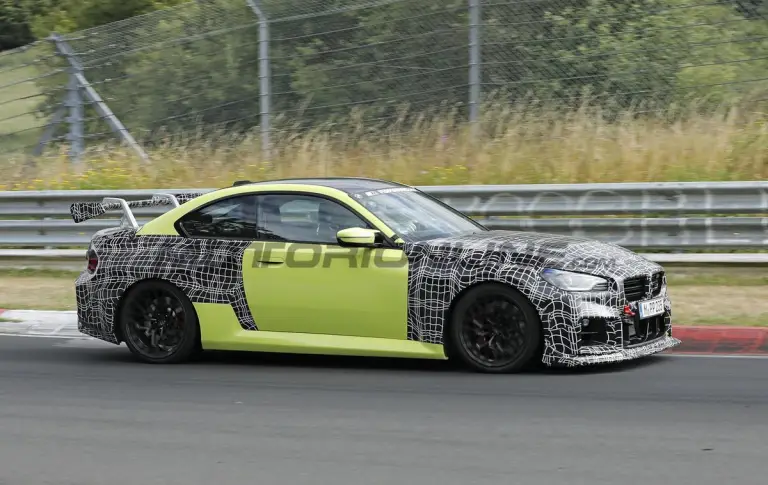 BMW M2 Track Pack - Foto spia 17-07-2025 - 6