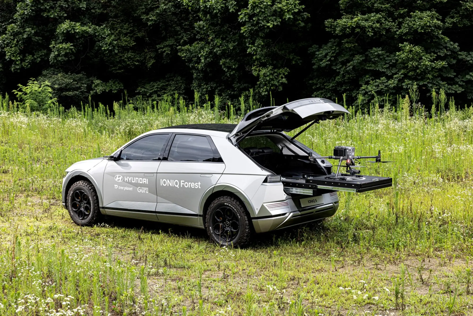 Hyundai Ioniq 9 Seed Ball Drone Station - 4