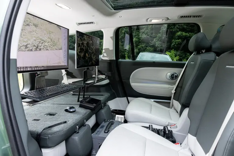 Hyundai Ioniq 9 Seed Ball Drone Station - 5