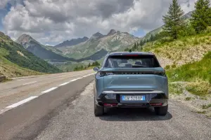 Peugeot e-5008 2025 - Francia - 11