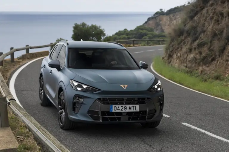 Cupra Terramar 2025: prezzo, foto, dimensioni, allestimenti - 4