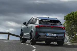 Cupra Terramar 2025: prezzo, foto, dimensioni, allestimenti