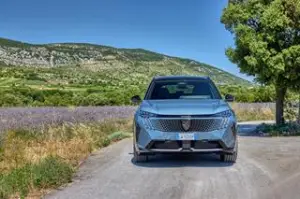 Peugeot E-5008 - Ardeche