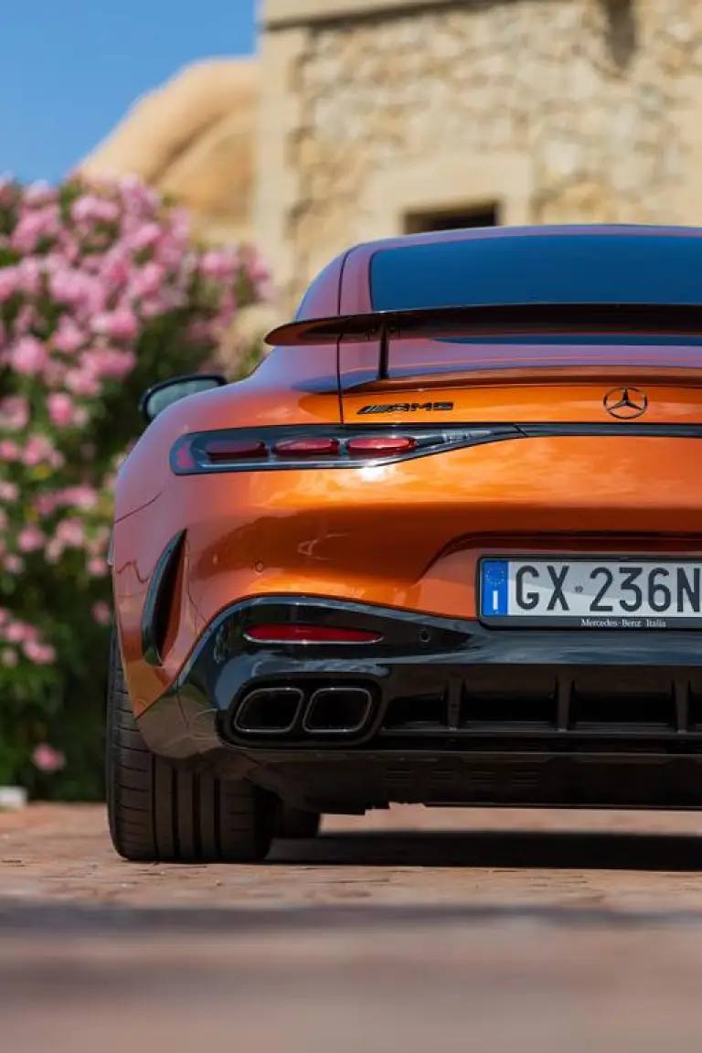 Mercedes-AMG GT 2025 - 32