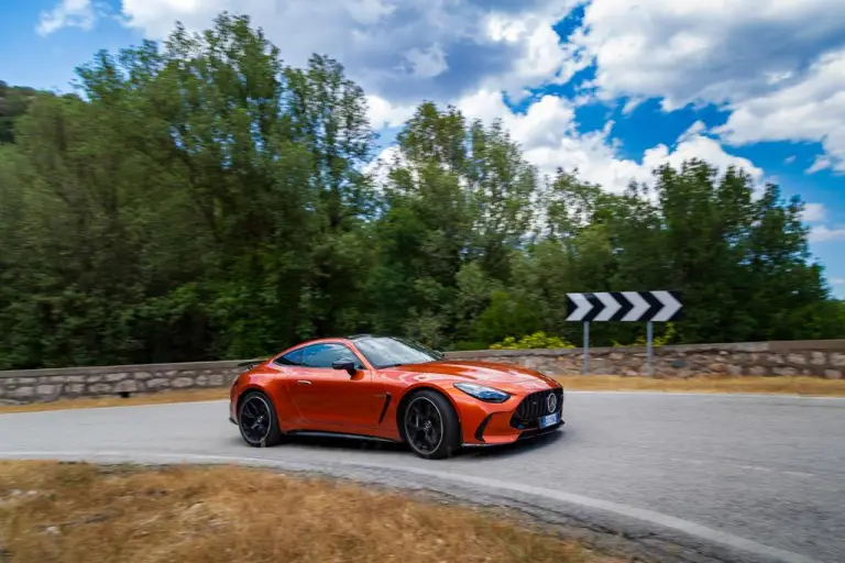 Mercedes-AMG GT 2025 - 9