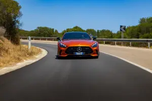 Mercedes-AMG GT 2025