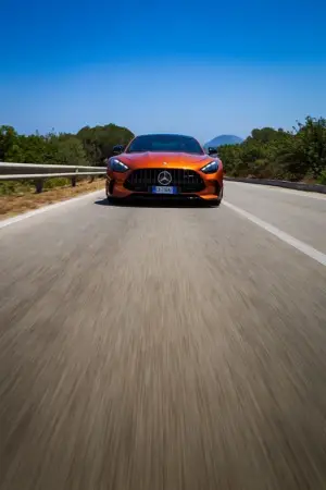 Mercedes-AMG GT 2025