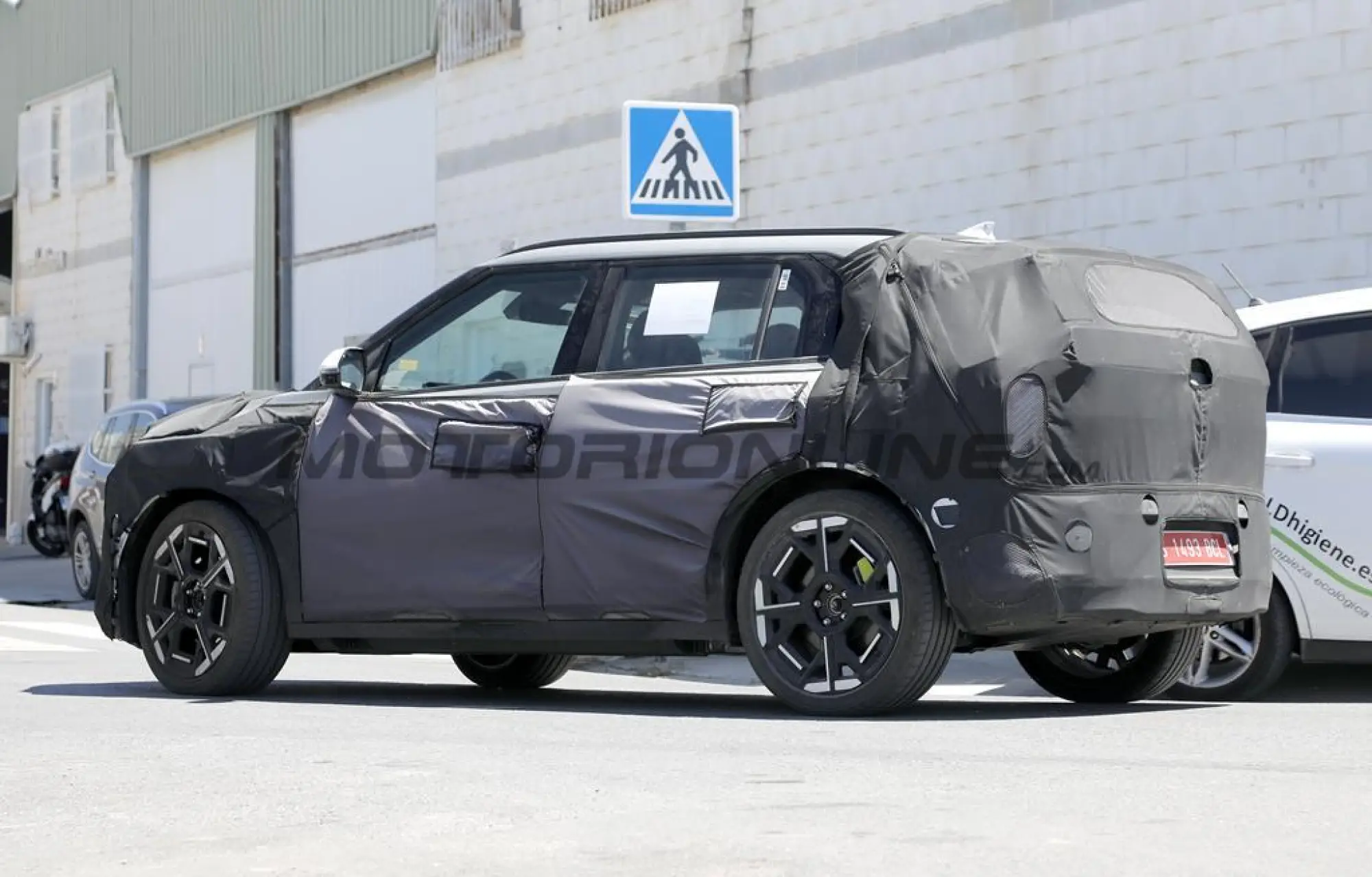 Kia EV3 GT - Foto spia 23-07-2025 - 6