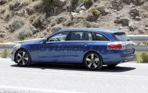 Mercedes Classe C station wagon 2026 - Foto spia 23-07-2025 - 6