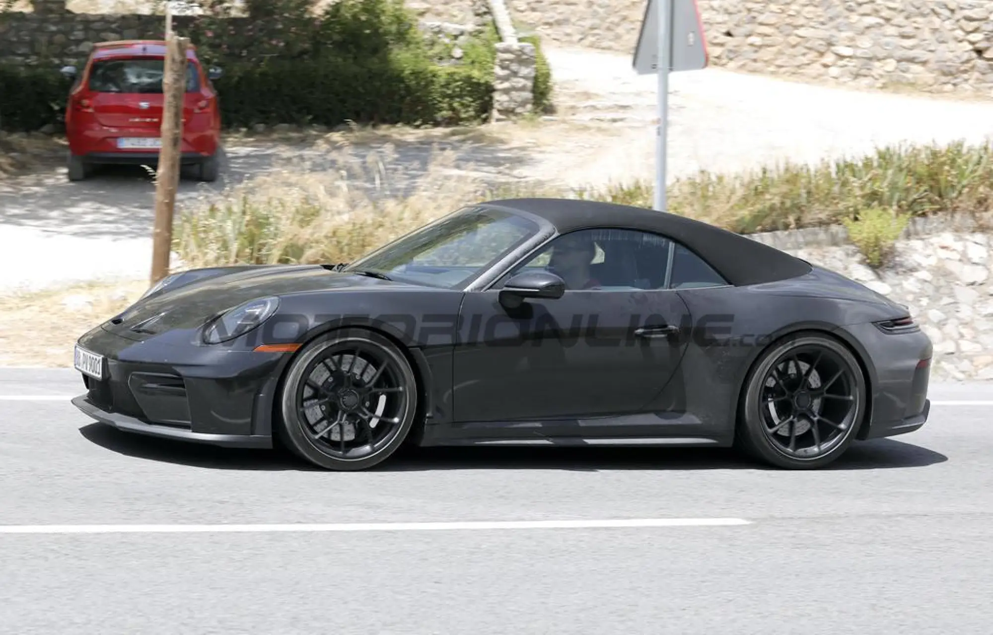 Porsche 911 Speedster 2028 - Foto spia 28-07-2025 - 8
