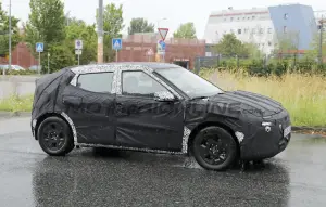 Hyundai Ioniq 2 - Foto spia 30-07-2025
