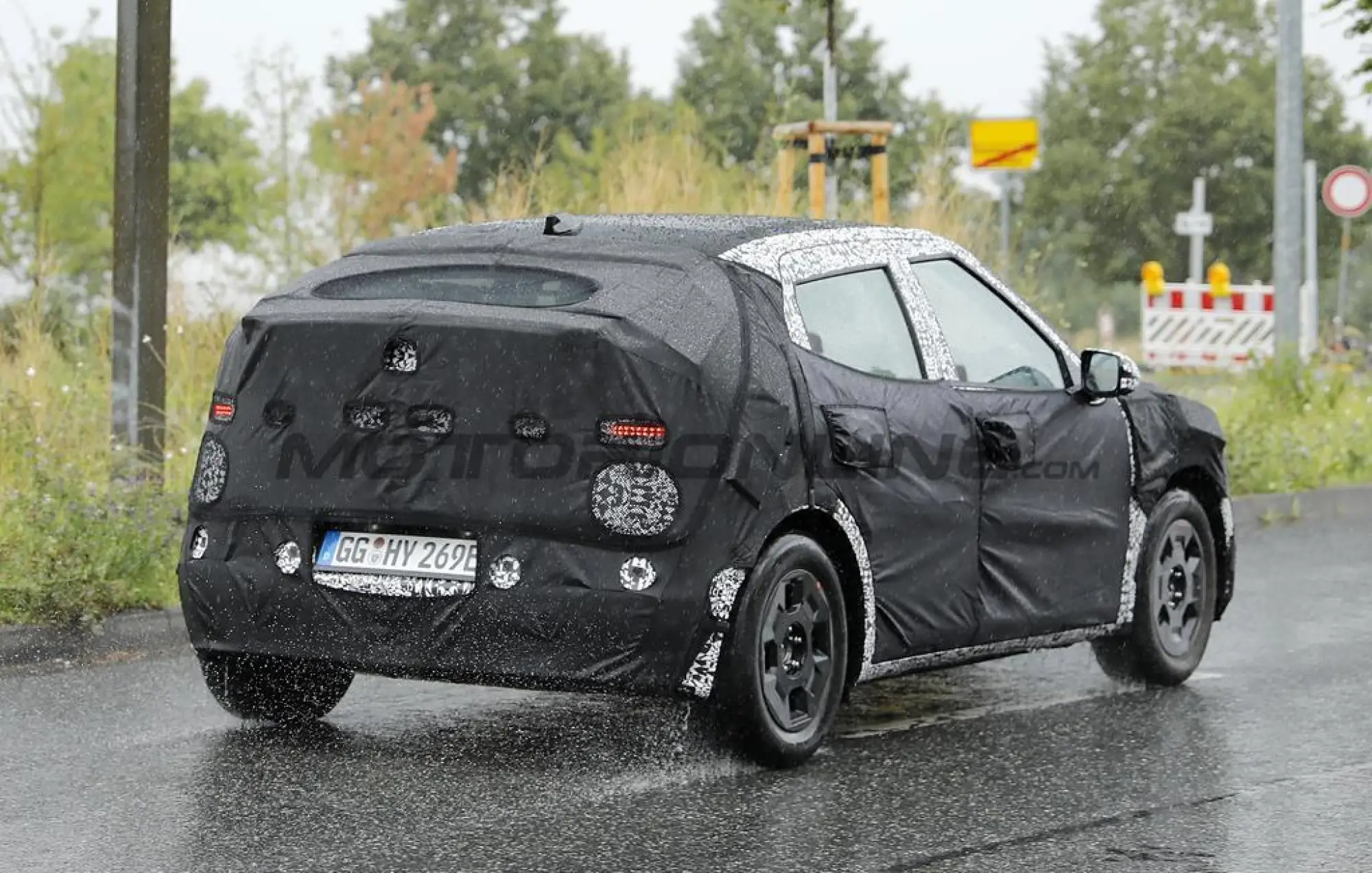 Hyundai Ioniq 2 - Foto spia 30-07-2025 - 17
