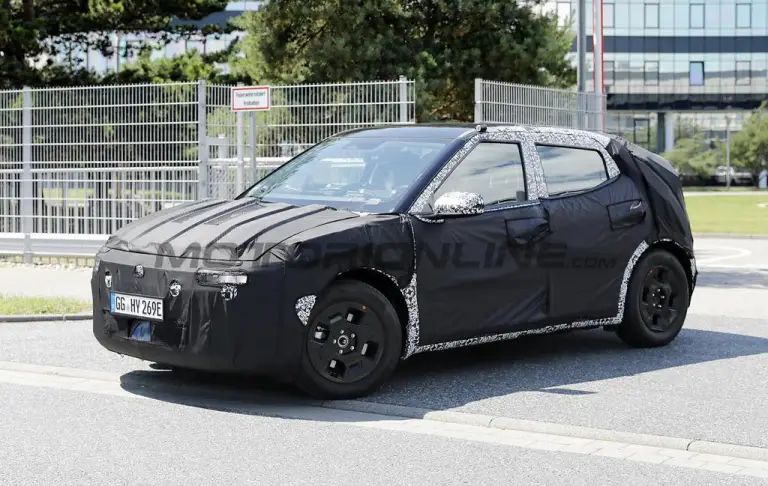 Hyundai Ioniq 2 - Foto spia 30-07-2025 - 1