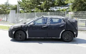 Hyundai Ioniq 2 - Foto spia 30-07-2025