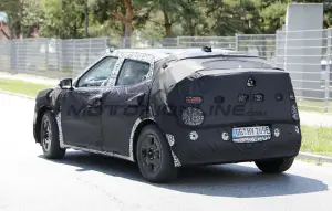 Hyundai Ioniq 2 - Foto spia 30-07-2025