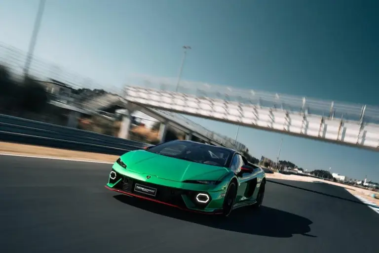 Lamborghini Temerario - Debutto dinamico - 33