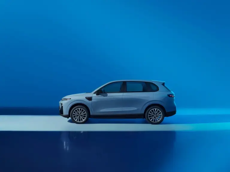 Leapmotor B10 2025 - Foto ufficiali - 7