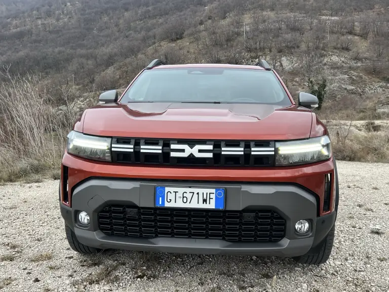 Dacia Duster Eco-G prova su strada - 3