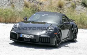 Porsche 911 Turbo Cabrio 2026 - Foto spia 04-08-2025