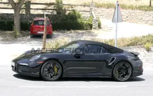 Porsche 911 Turbo Cabrio 2026 - Foto spia 04-08-2025