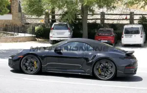 Porsche 911 Turbo Cabrio 2026 - Foto spia 04-08-2025