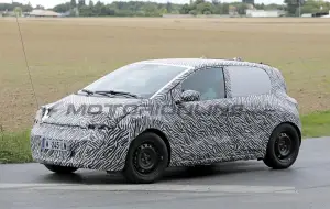 Renault Twingo 2026 - Foto spia 05-08-2025