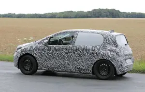 Renault Twingo 2026 - Foto spia 05-08-2025