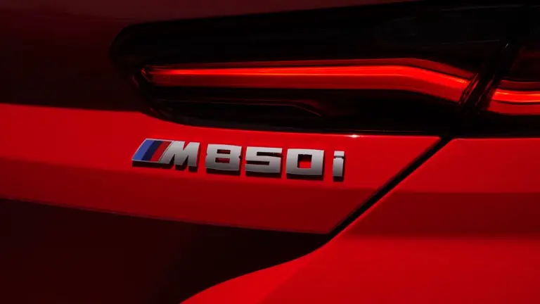 BMW M 850i Edition M Heritage - Foto ufficiali - 2